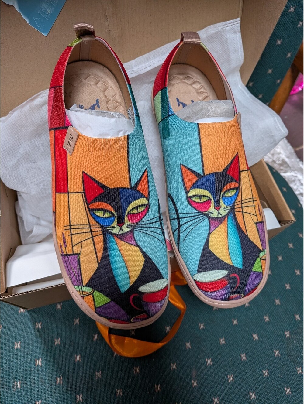 Yiume Colorful Cat Art inspired Slip-On Shoes Women’s Size 6.5 EU 37 NIB
